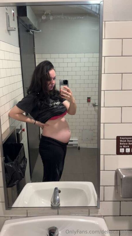 Dellacarolyn pornstar exclusive gallery