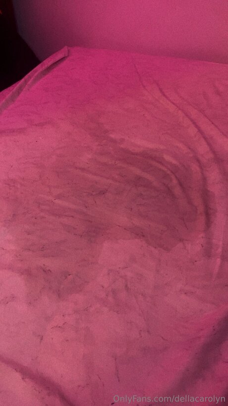 Dellacarolyn model naked pics