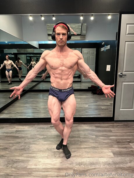 Artofanatomy model free picture