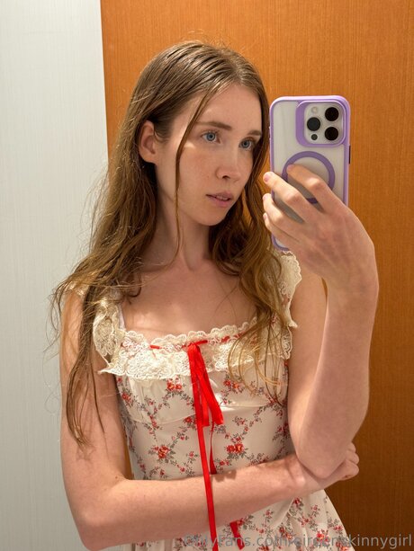 Eireenskinnygirl pornstar adult gallery