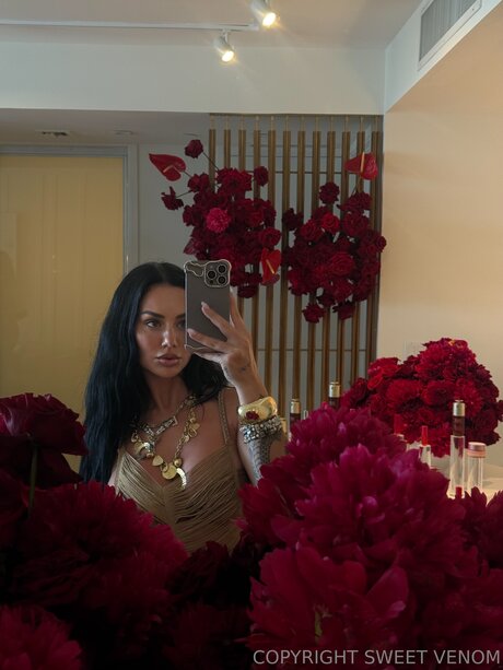 Zancsblackbook model pretty photo