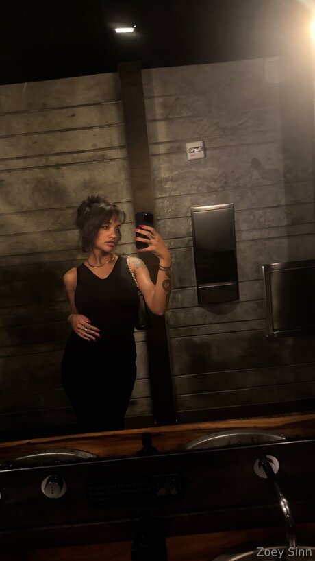 Zoeyxsinn model xxx archive