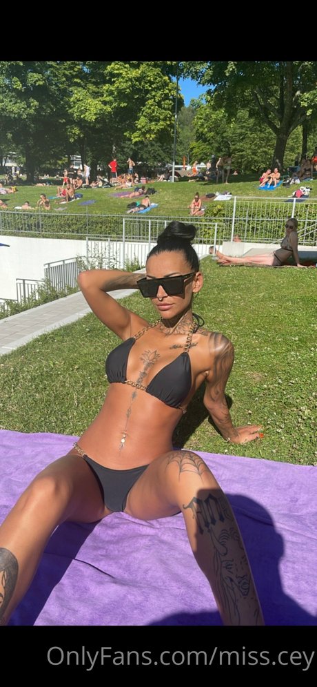 Misspierciink model pornographic gallery