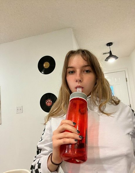 zooemoore xxx actress photo