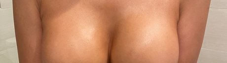 shaved onlyfans perfect image