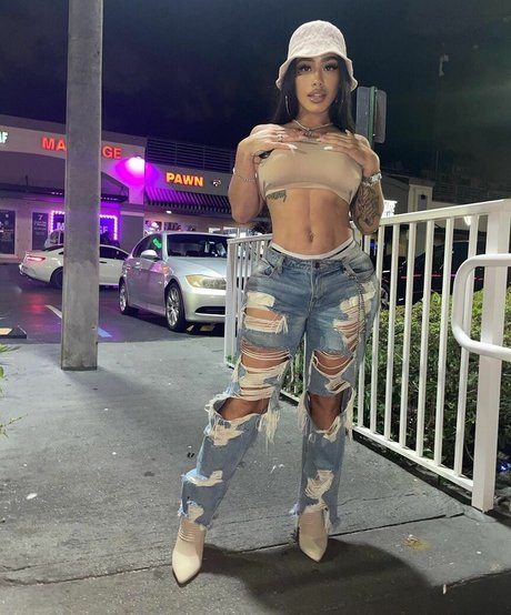 Jasmin Cadavid hd actress galleries