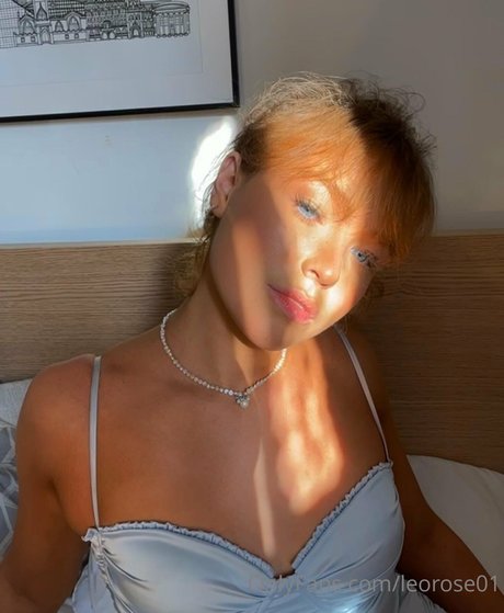 Leo Rose sexy actress pic