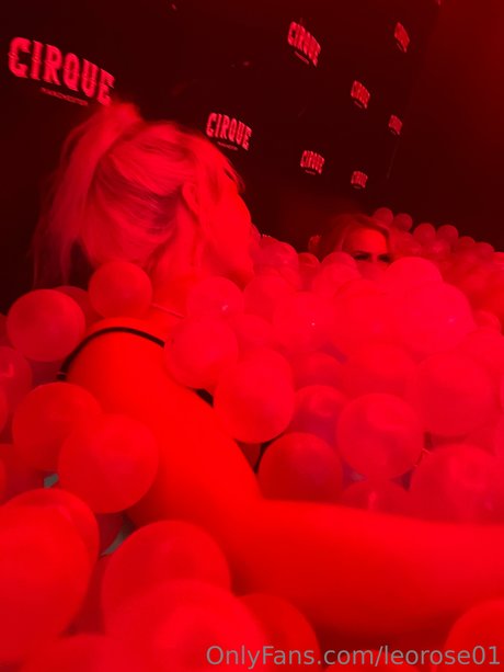 beach blowjob onlyfans naked picture