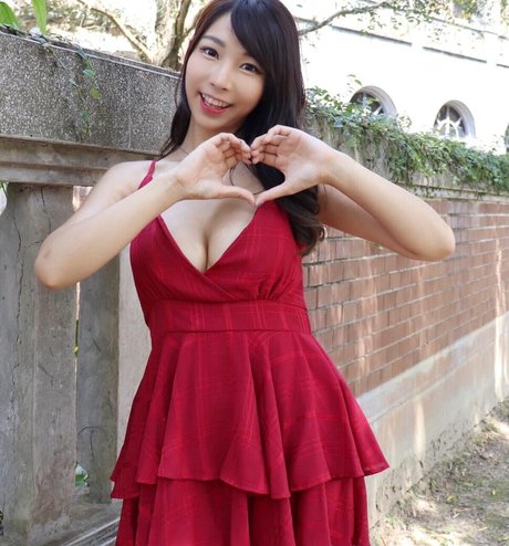 Zoeso adult star img