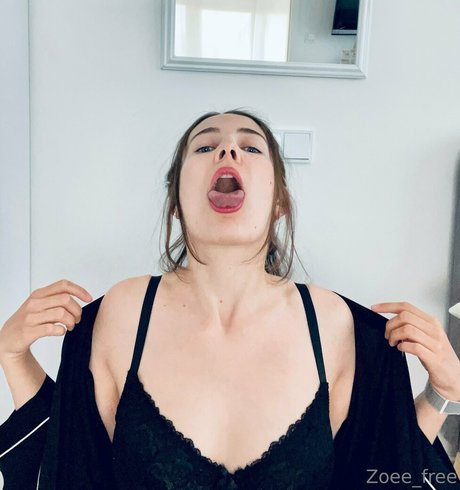 asmr feet onlyfans top pic