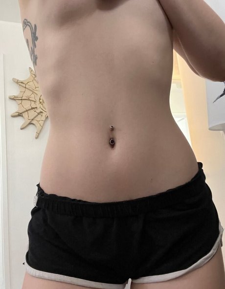 zerggiee model beautiful pic