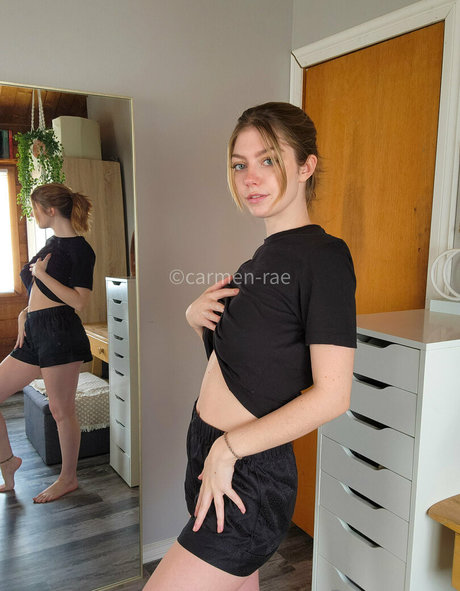 super skinny onlyfans adult pictures