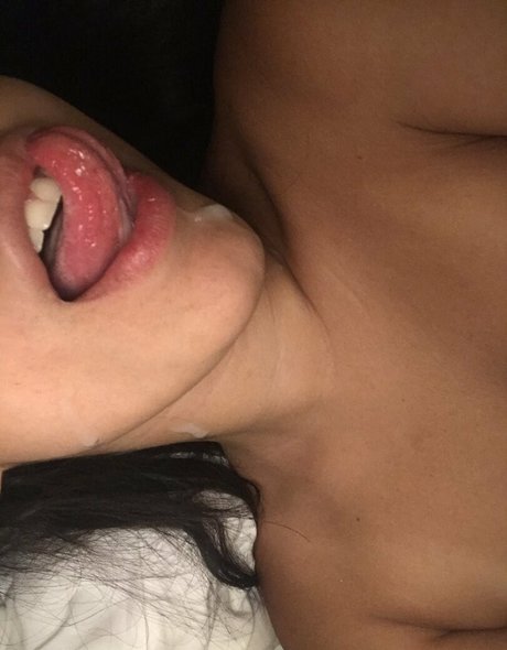 Abigail Paz pretty actress photos