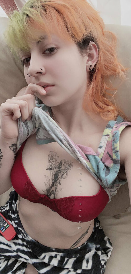 Gremlinbxtch pretty star photos