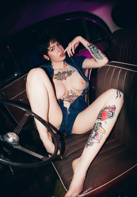 shemale outdoor onlyfans best photo