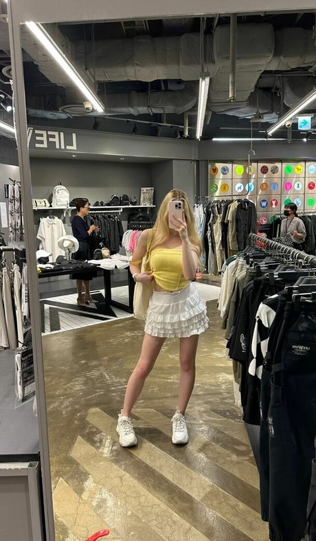 black hair onlyfans beautiful porn pic