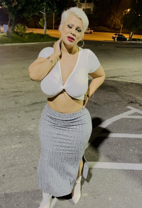 ebony shower onlyfans nice image