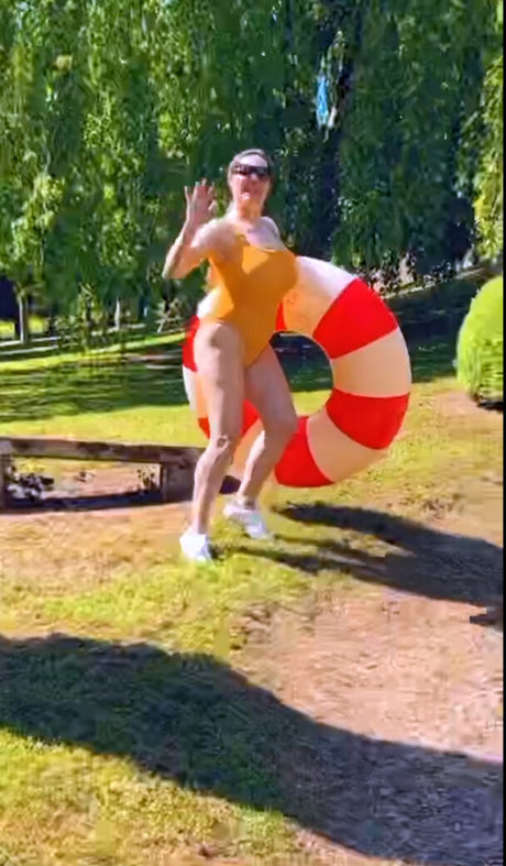 asian public onlyfans sexy pic