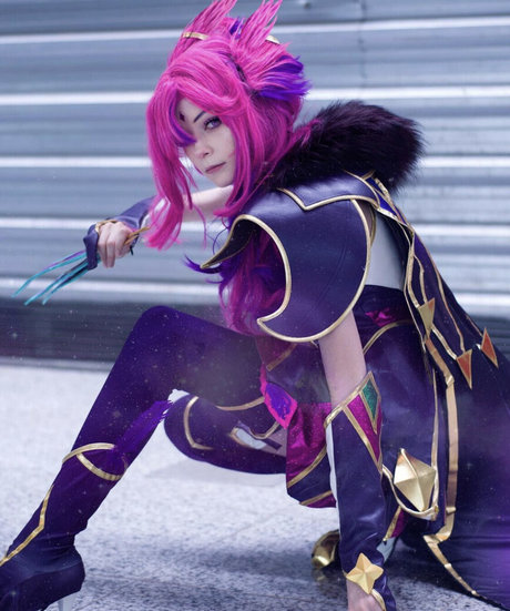 Pitayaq free model pic