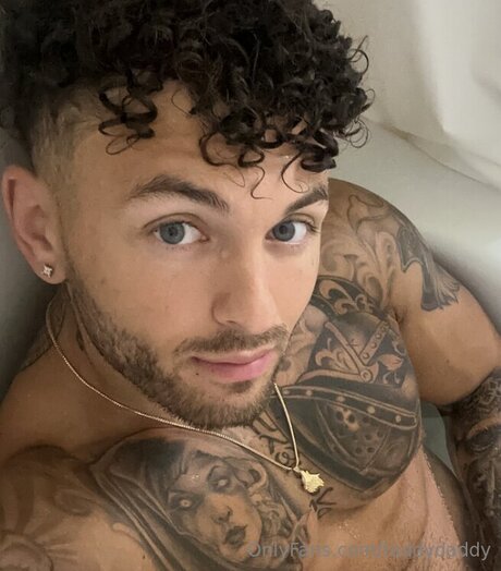 Taddydaddy model adult pic