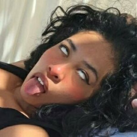 Milkubunny model hd image