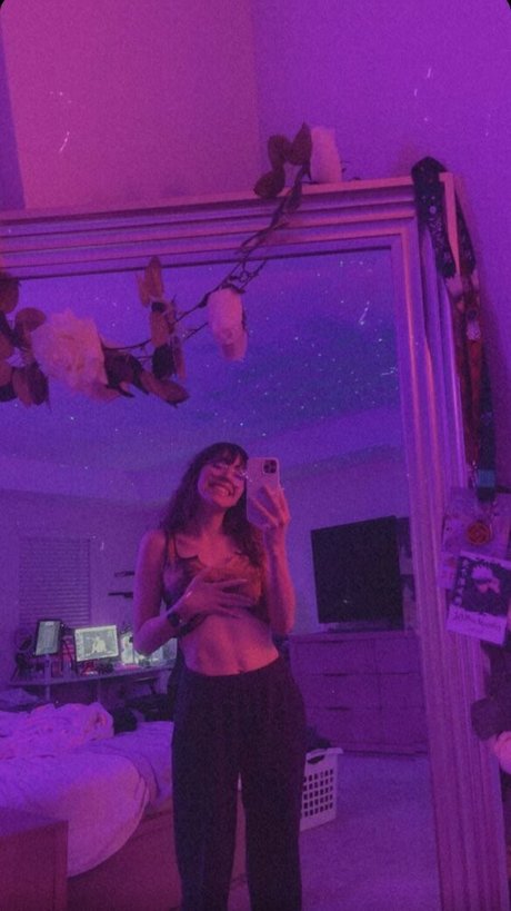 Catlyn Crespo sex model image