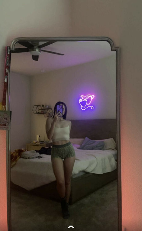 Catlyn Crespo star pretty pictures