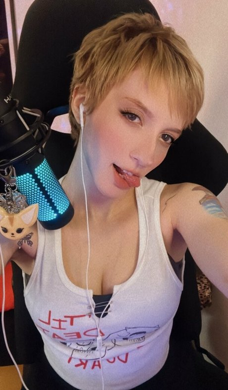 Akemy Sama Best Profile Photo