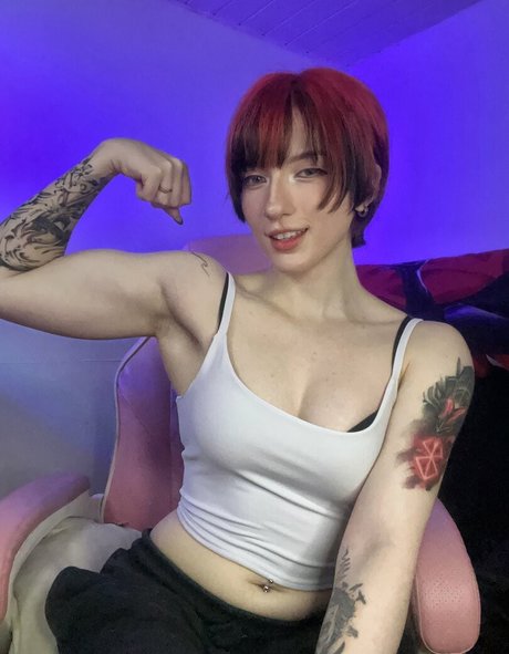 Akemy Sama naked model photo