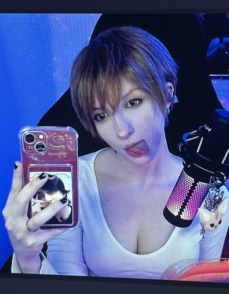 Akemy Sama star best picture