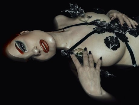 Monsa Isa star nice photo