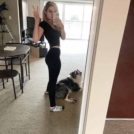 mirror onlyfans free sexy picture