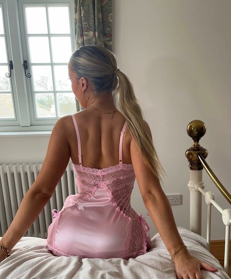 hairy latina onlyfans top img