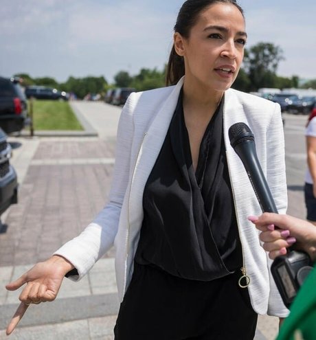 japanese schoolgirl onlyfans free xxx photos