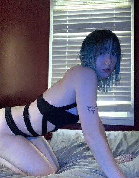 bluu929 art actress pics