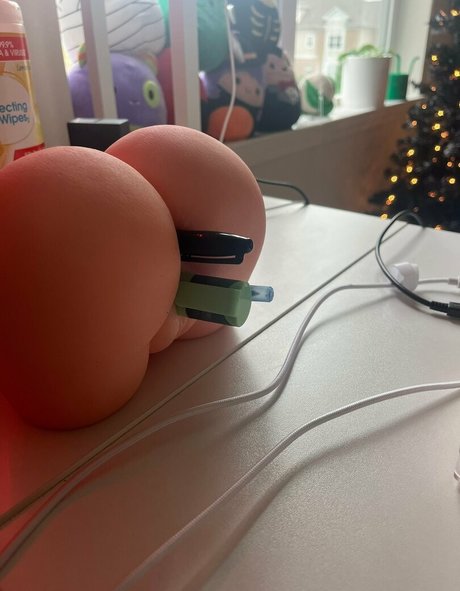 busty mom onlyfans hot photo