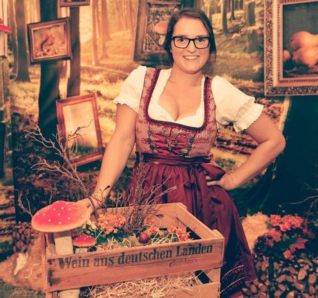 swinger milf onlyfans sexy photos