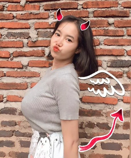 Elvara Caliva art pornstar pics