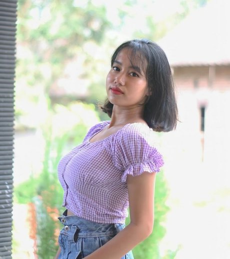 Elvara Caliva model free pic