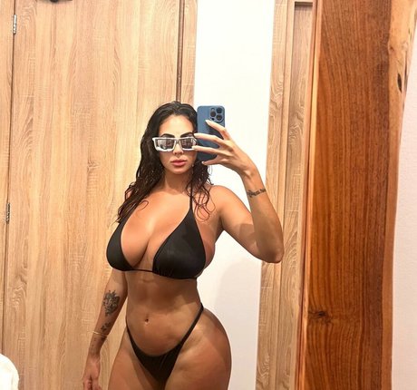 bbw lesbian onlyfans naked images