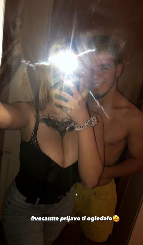 shemale outdoor onlyfans free sexy gallery