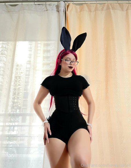 actress onlyfans nudes photos