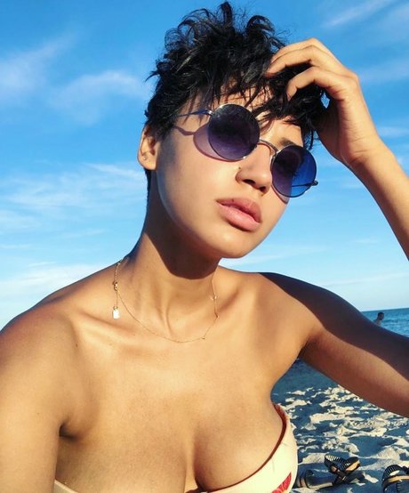 xxx ebony onlyfans beautiful naked picture