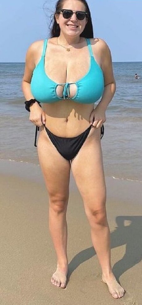 wedgie onlyfans beautiful image