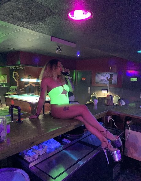 nadia bynature hd star img