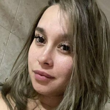 La Maravilla model pornographic pics