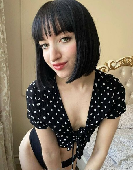 sandrateilorr pornstar high quality pictures