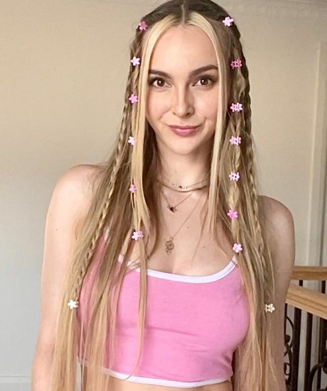 Fasffy pornographic actress pic