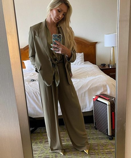 asian girlfriend onlyfans art porn gallery