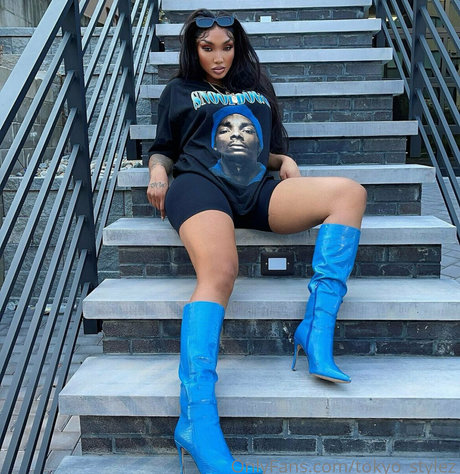 Tokyo Stylez nude actress photo